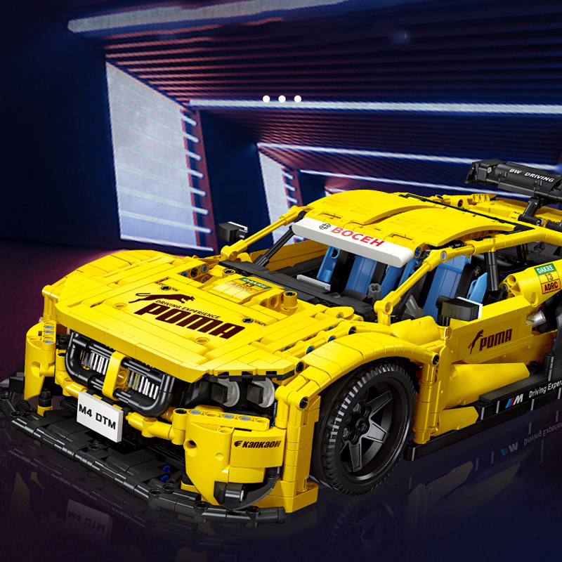 BMW M4 DTM With Motor 4 - MOC FACTORY